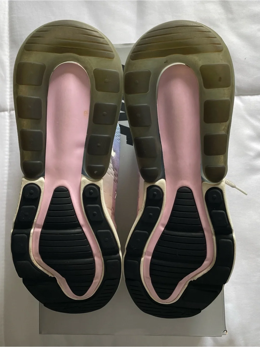 Women's Nike Air Max 270 'Sail Alabaster' Sneakers